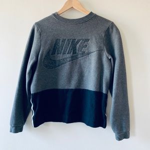 Nike sweatshirt